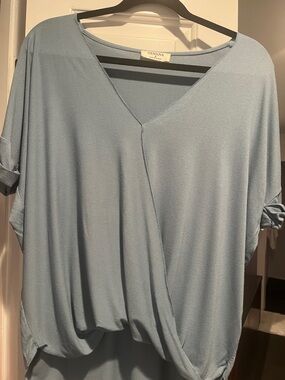EUC size S Zenana Outfitters Dusty Blue V-Neck Draped Short Sleeve Top